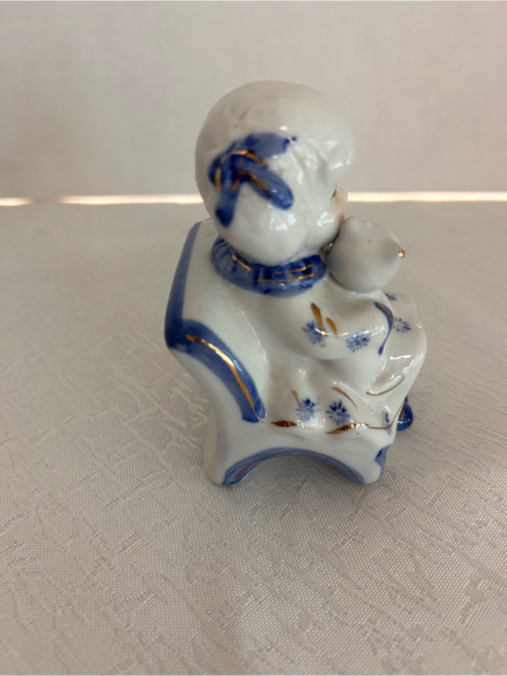 2 Vintage Porcelain Figurines Blue & White Boy w/Dog & Girl w/Cat Collectible - Picture 10 of 11